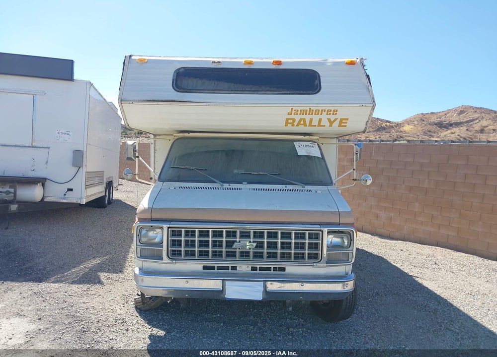 1981 CHEVROLET G30 VIN: 2GBJG31M2B4154545