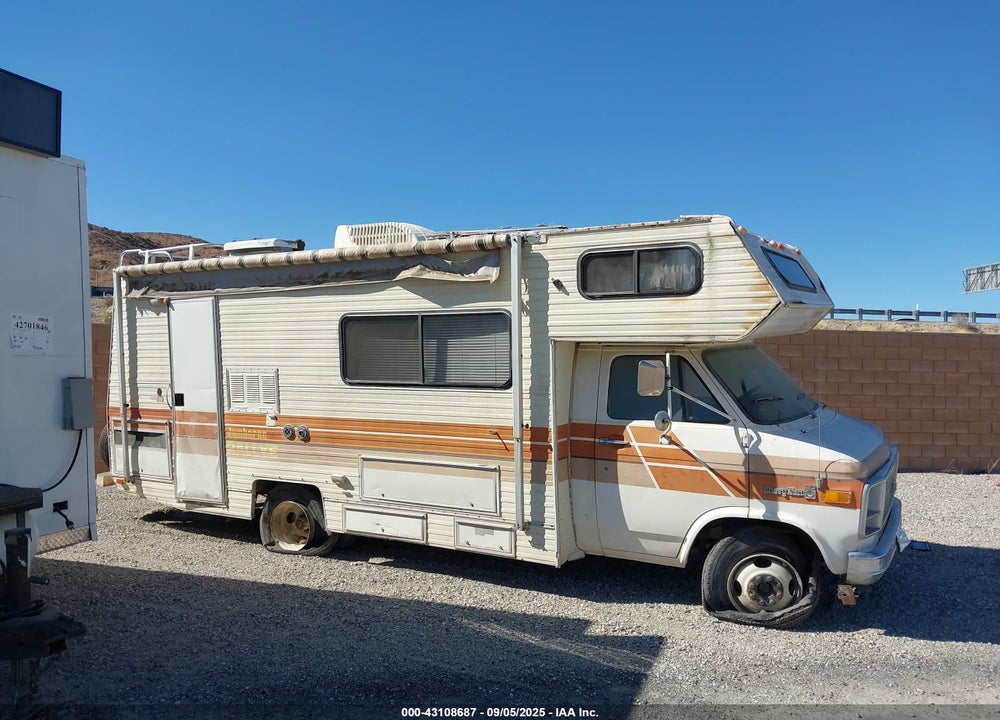 1981 CHEVROLET G30 VIN: 2GBJG31M2B4154545