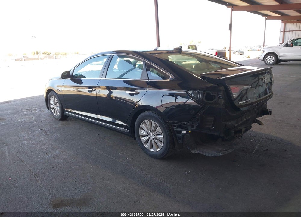 2017 HYUNDAI SONATA HYBRID VIN: KMHE24L10HA048563