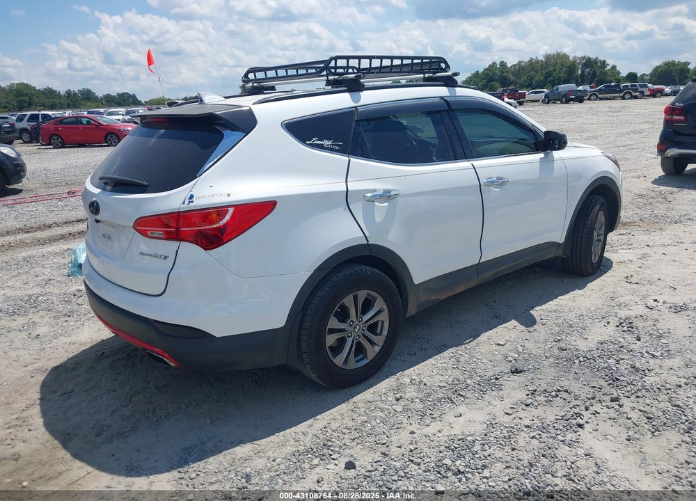 2013 HYUNDAI SANTA FE VIN: 5XYZU3LB0DG047670