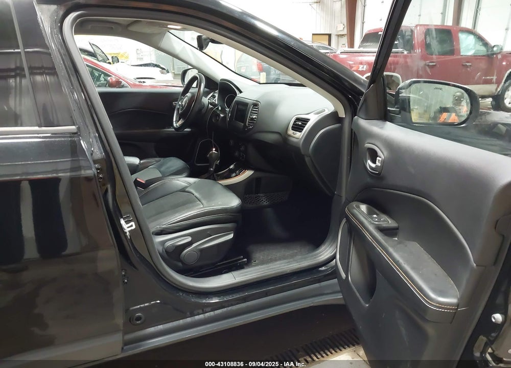 2018 JEEP COMPASS VIN: 3C4NJDBB6JT185622