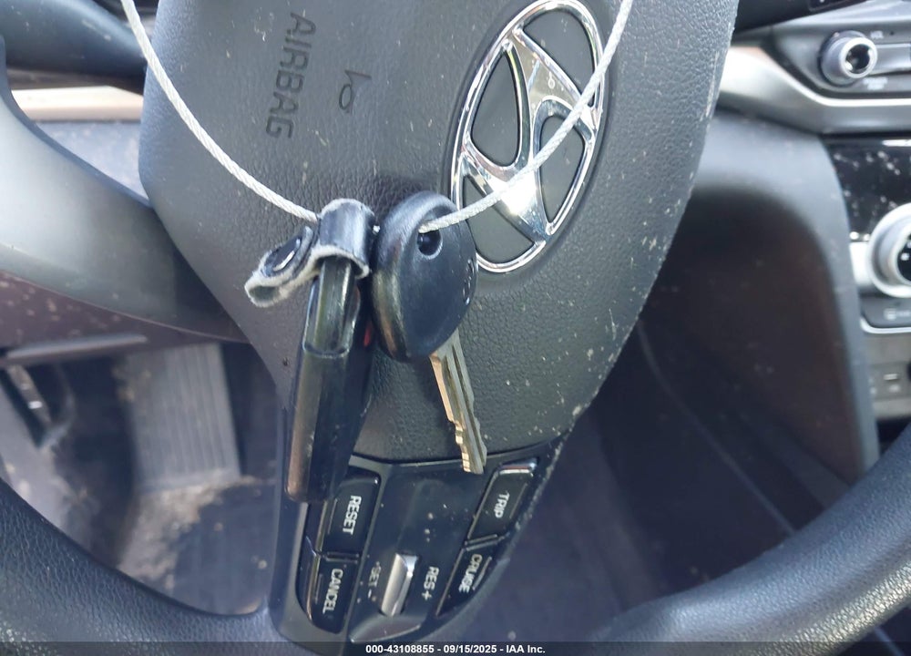 2019 HYUNDAI ELANTRA VIN: 5NPD74LF0KH432114