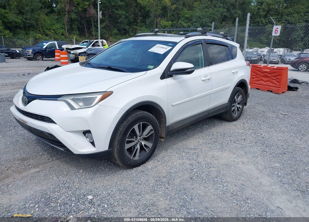 2018 TOYOTA RAV4 VIN: 2T3RFREV0JW723357