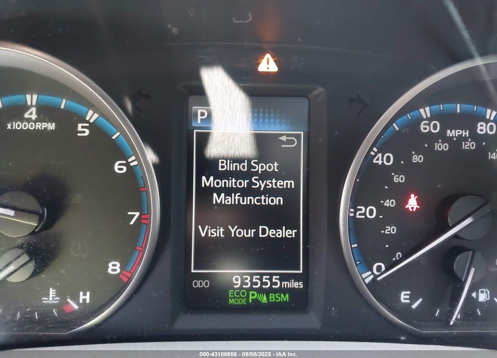 2018 TOYOTA RAV4 VIN: 2T3RFREV0JW723357