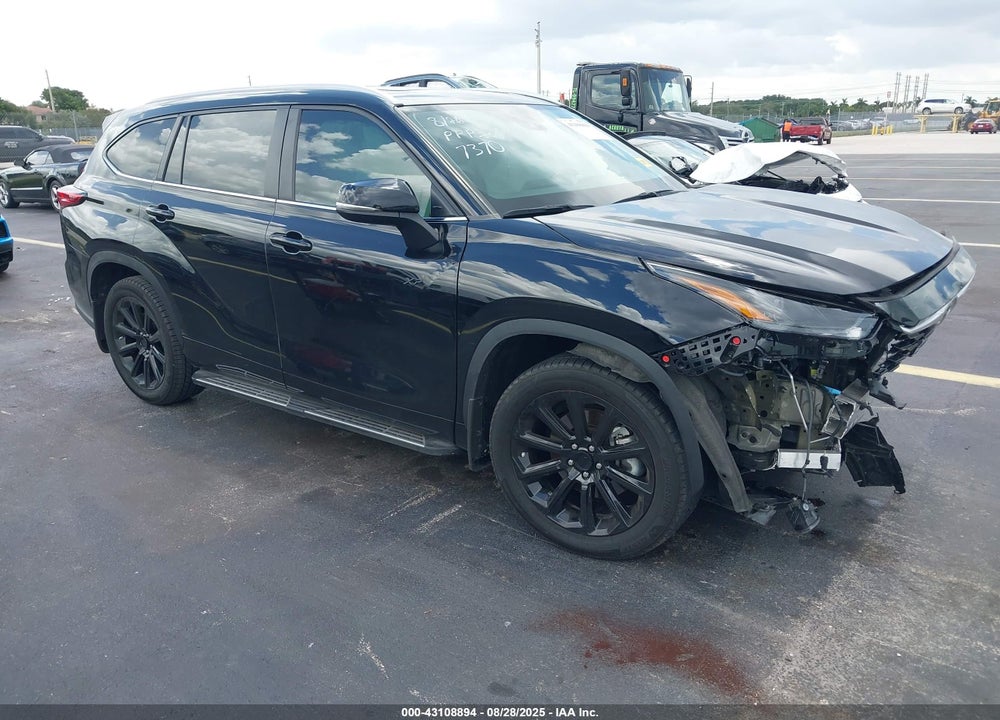 2023 TOYOTA HIGHLANDER XLE VIN: 5TDKDRAH1PS517370