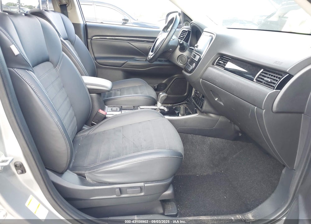 2019 MITSUBISHI OUTLANDER VIN: JA4AD3A31KZ029440