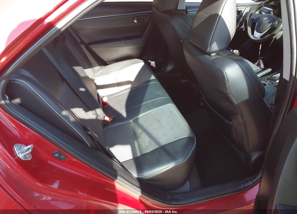 2015 TOYOTA COROLLA VIN: 5YFBURHE8FP353456