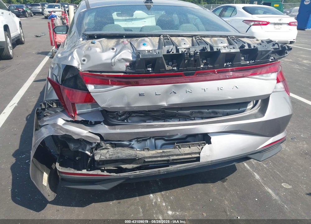 2023 HYUNDAI ELANTRA VIN: KMHLM4AG4PU550188
