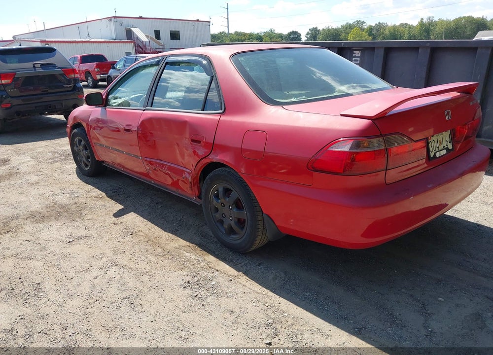 1999 HONDA ACCORD DX VIN: 1HGCF8542XA081174