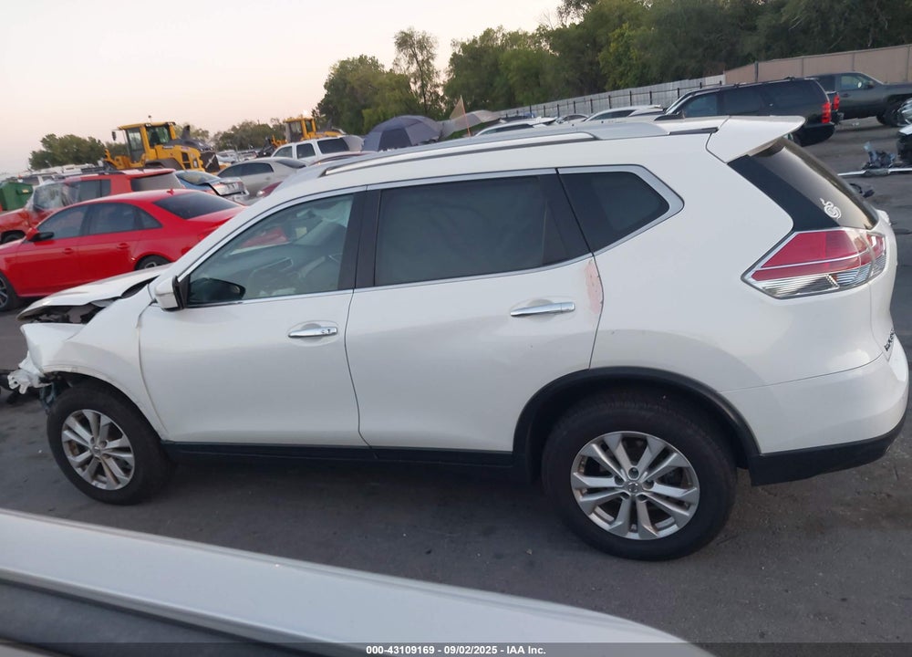 2014 NISSAN ROGUE SV VIN: 5N1AT2MV6EC755216