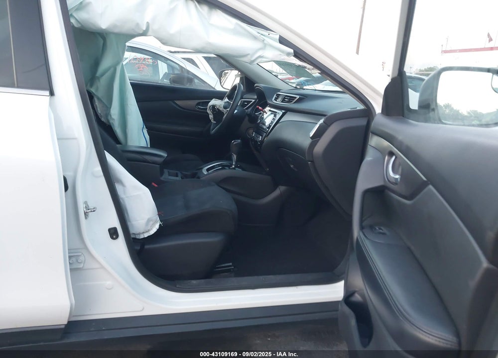 2014 NISSAN ROGUE SV VIN: 5N1AT2MV6EC755216