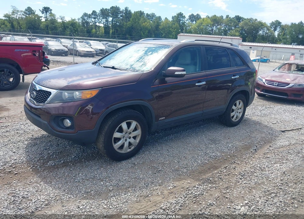 2013 KIA SORENTO LX VIN: 5XYKTDA67DG391321