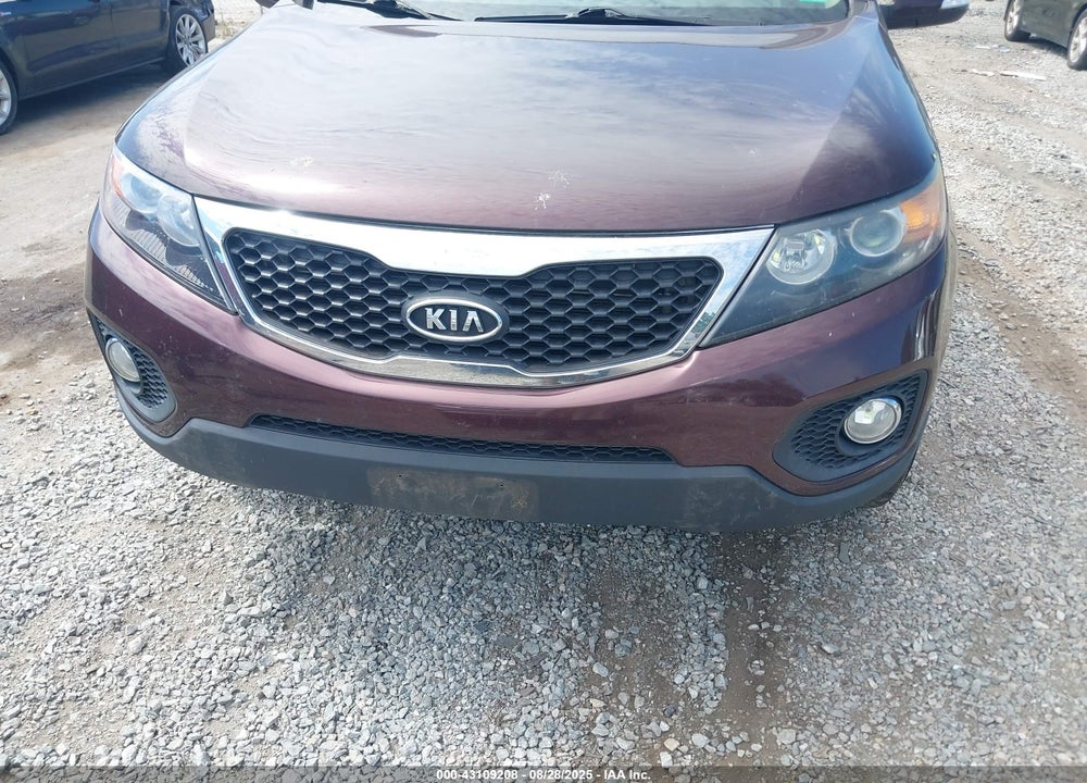 2013 KIA SORENTO LX VIN: 5XYKTDA67DG391321