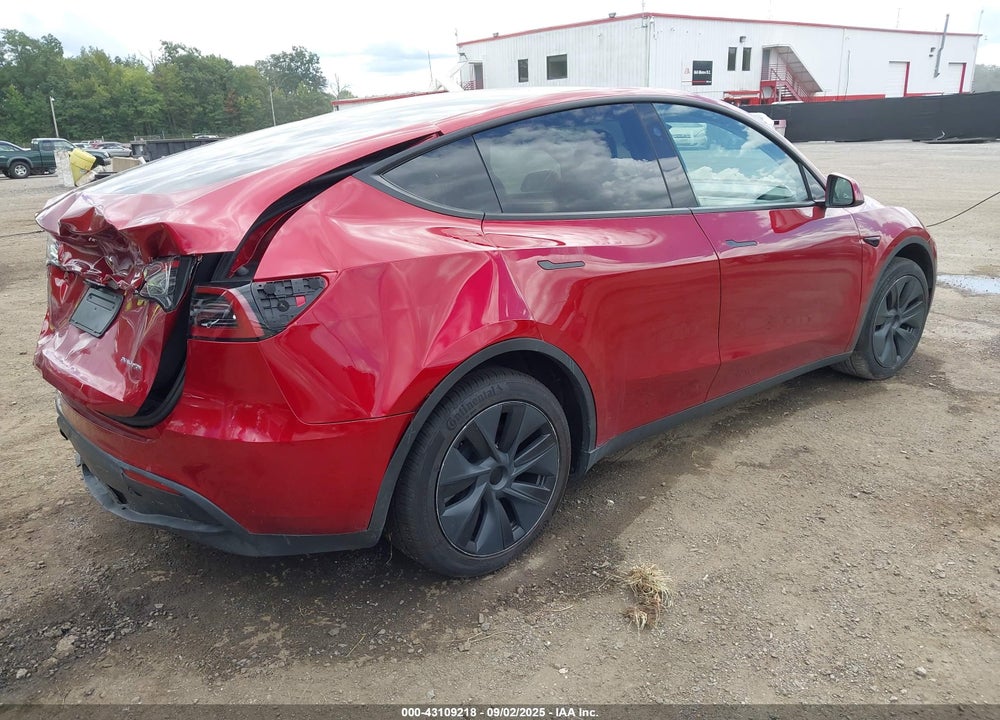2024 TESLA MODEL Y VIN: 7SAYGAEE9RF116145