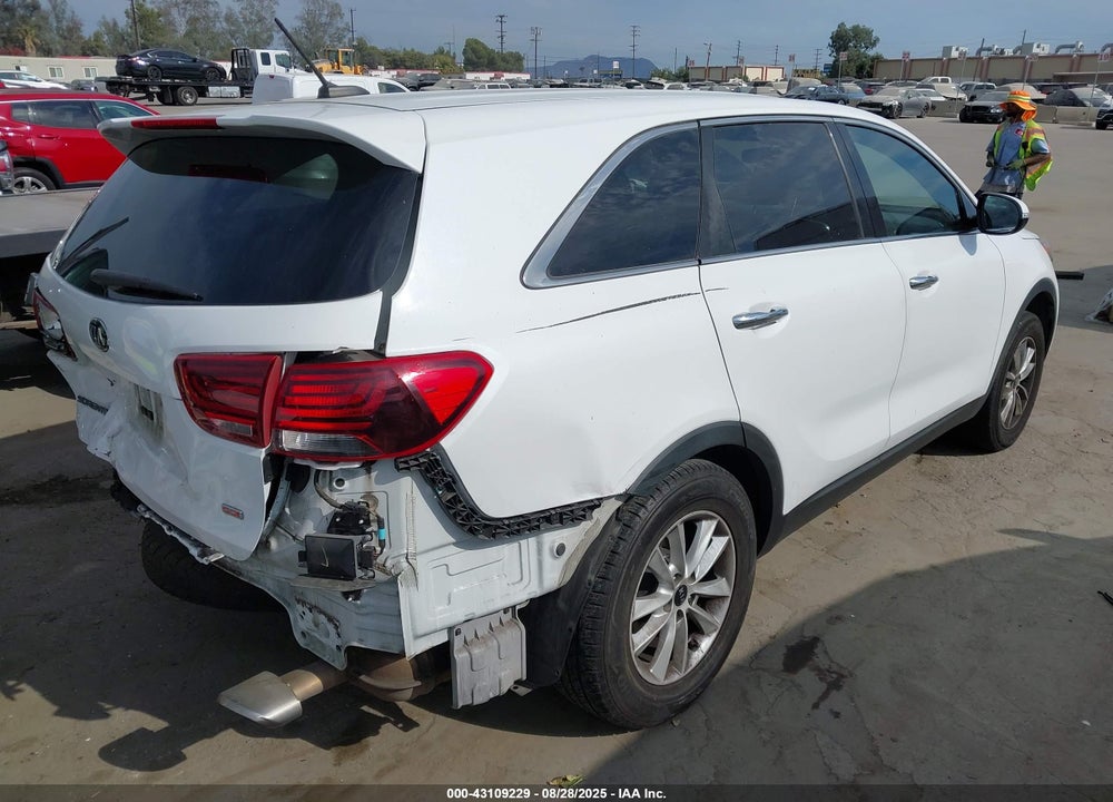 2019 KIA SORENTO VIN: 5XYPG4A3XKG516079