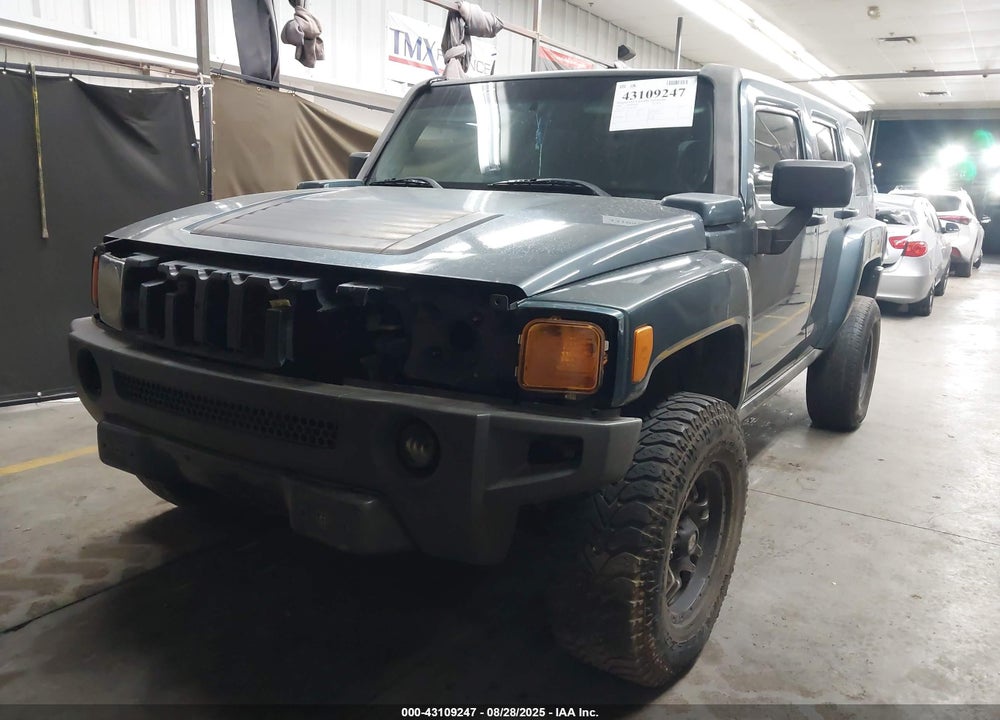 2006 HUMMER H3 VIN: 5GTDN136568325285