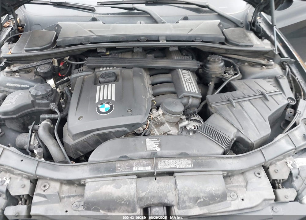 2011 BMW 328I XDRIVE VIN: WBAPK5C58BF123989