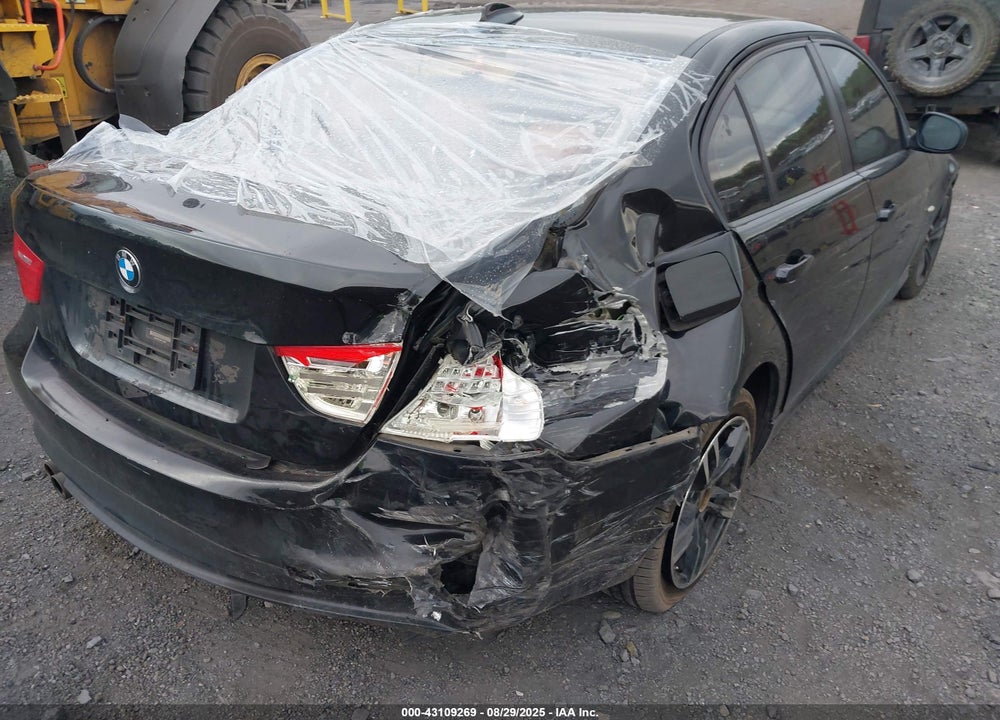 2011 BMW 328I XDRIVE VIN: WBAPK5C58BF123989