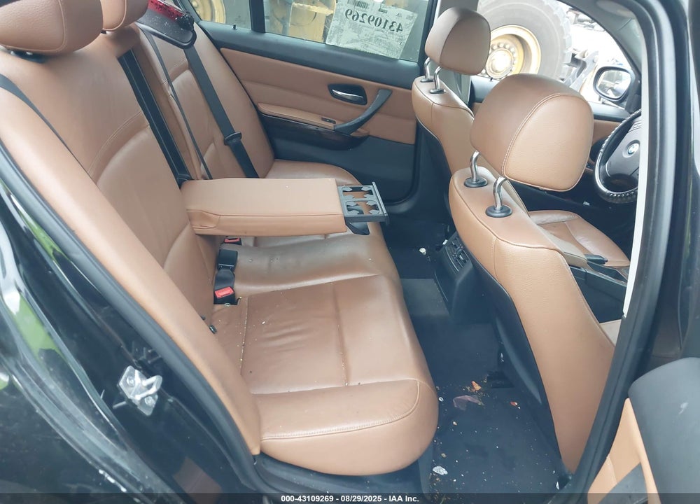2011 BMW 328I XDRIVE VIN: WBAPK5C58BF123989