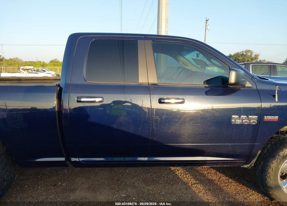 2017 RAM 1500 VIN: 1C6RR7GTXHS551999