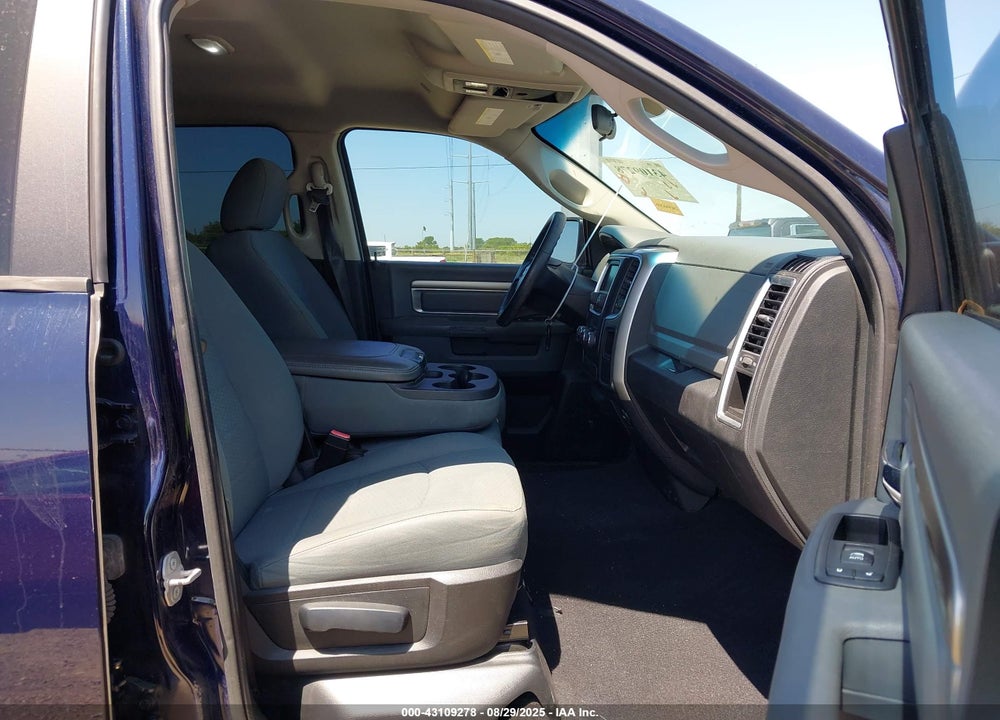 2017 RAM 1500 VIN: 1C6RR7GTXHS551999