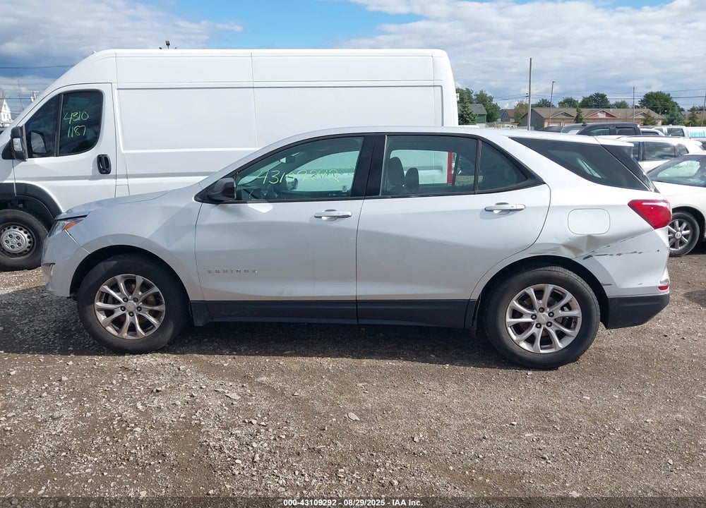 2018 CHEVROLET EQUINOX VIN: 3GNAXHEV0JS625227