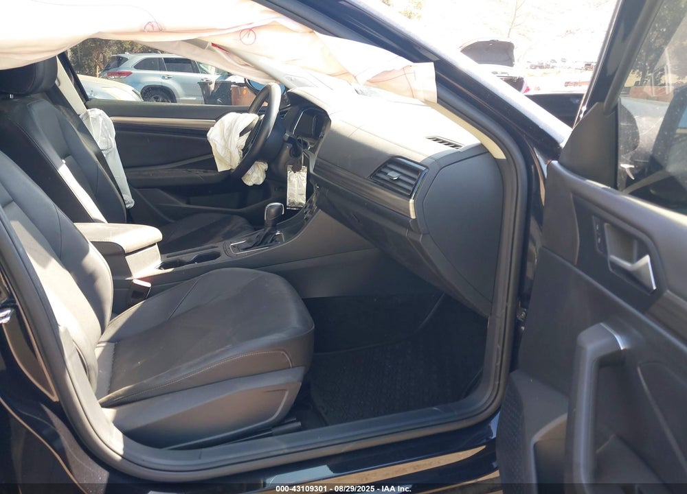 2020 VOLKSWAGEN JETTA VIN: 3VWEB7BU6LM042423