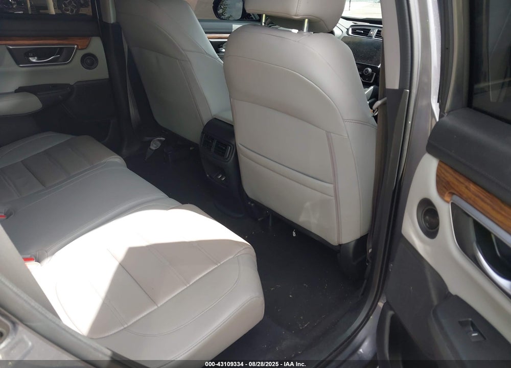 2019 HONDA CR-V VIN: 2HKRW2H8XKH628228