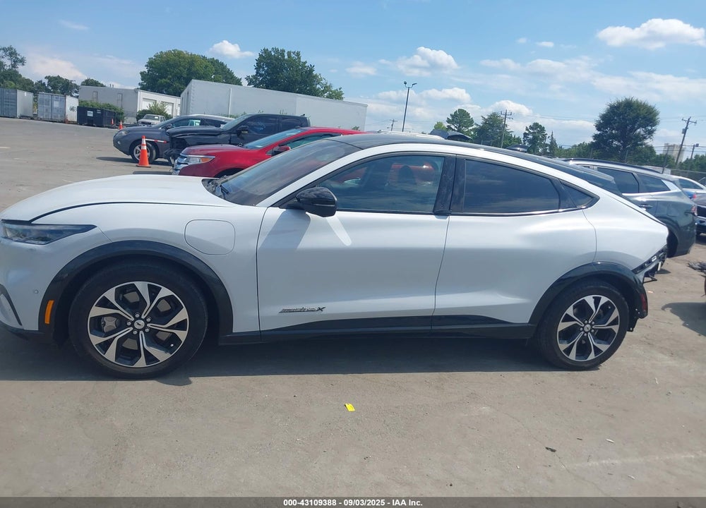 2022 FORD MUSTANG MACH-E VIN: 3FMTK3SU5NMA40857