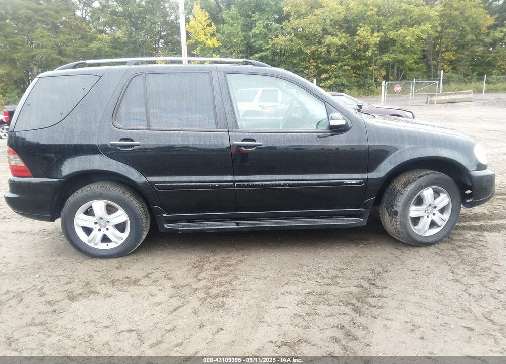 2005 MERCEDES-BENZ ML 500 VIN: 4JGAB75E55A537925