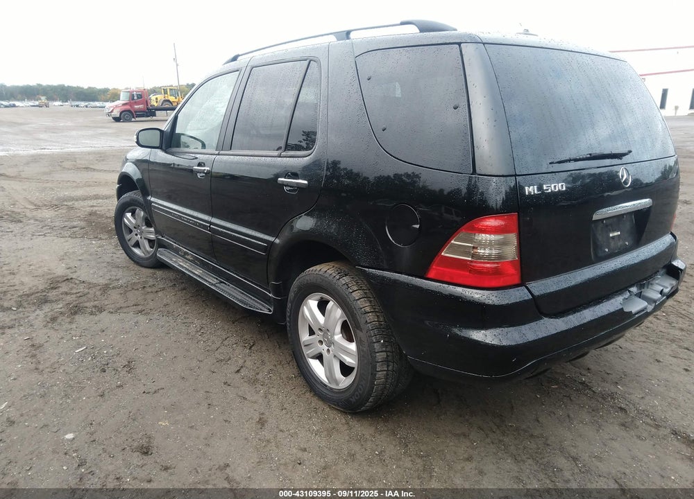 2005 MERCEDES-BENZ ML 500 VIN: 4JGAB75E55A537925