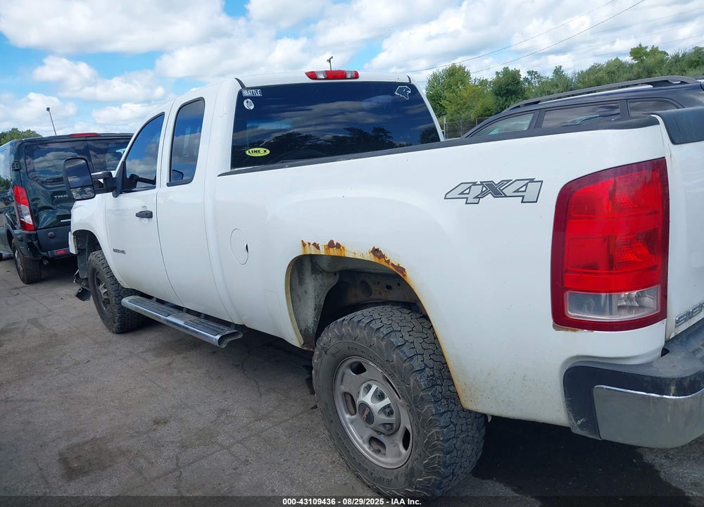 2011 GMC SIERRA VIN: 1GT22ZCG6BZ430775