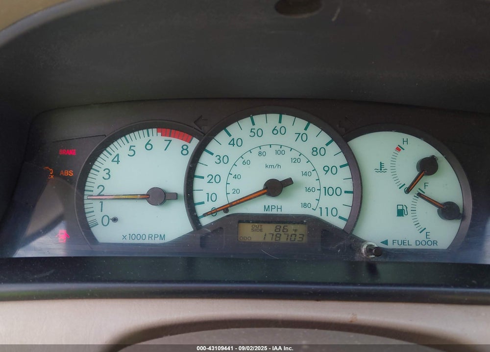 2004 TOYOTA COROLLA LE VIN: 1NXBR38E54Z242292
