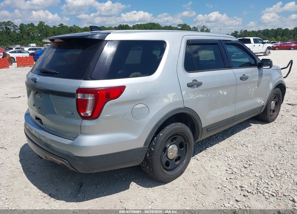 2016 FORD POLICE INTERCEPTOR UTILITY VIN: 1FM5K8AR6GGC15309