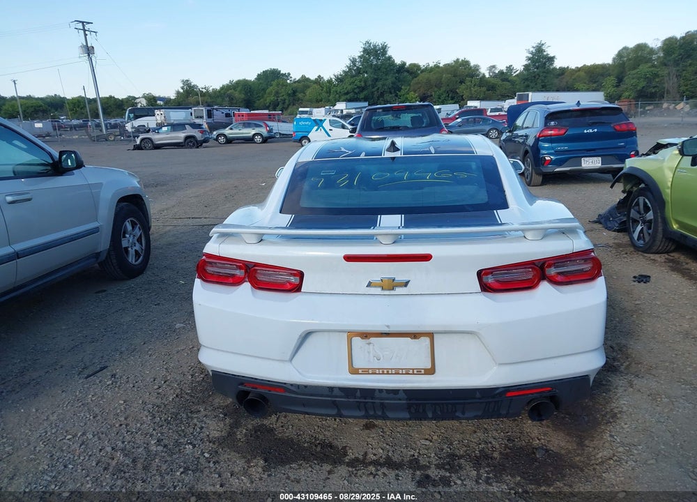 2019 CHEVROLET CAMARO VIN: 1G1FB1RX5K0133617