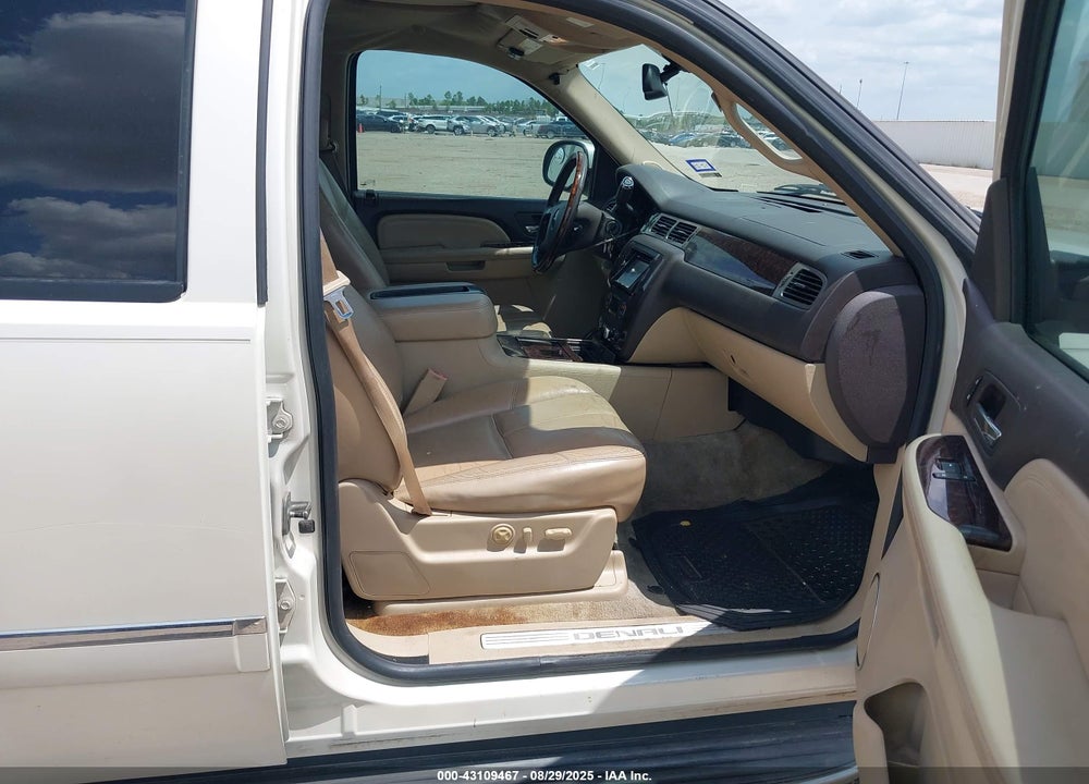 2009 GMC YUKON VIN: 1GKFC03249R281229