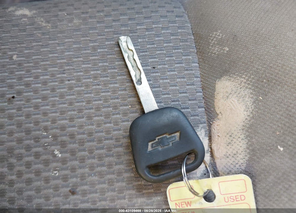 2014 CHEVROLET SILVERADO 1500 VIN: 1GCNCPEH0EZ396499