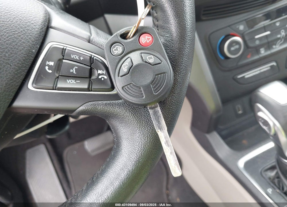 2018 FORD ESCAPE VIN: 1FMCU9HD5JUD00877