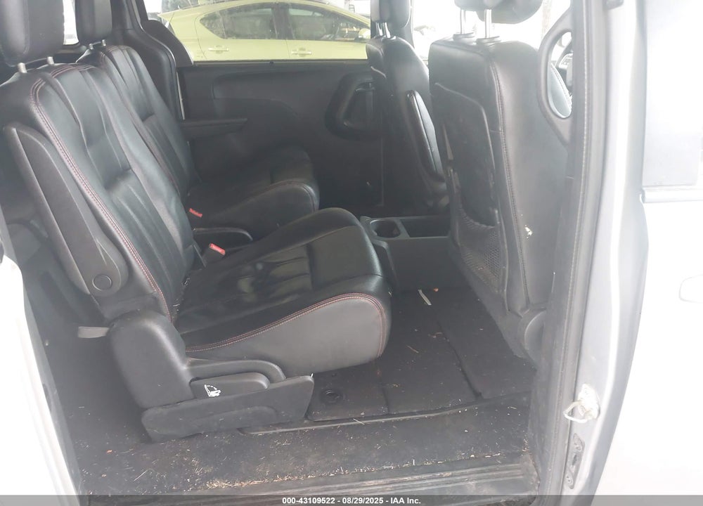 2018 DODGE GRAND CARAVAN VIN: 2C4RDGEG4JR205869