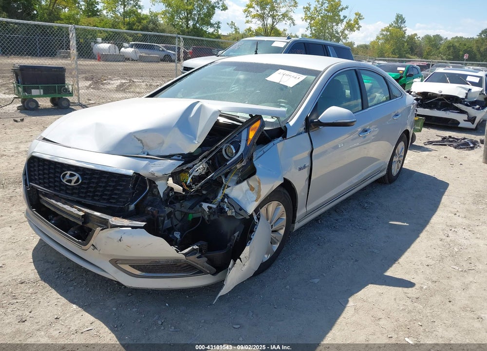 2017 HYUNDAI SONATA HYBRID VIN: KMHE24L34HA065433