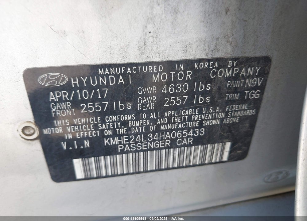2017 HYUNDAI SONATA HYBRID VIN: KMHE24L34HA065433