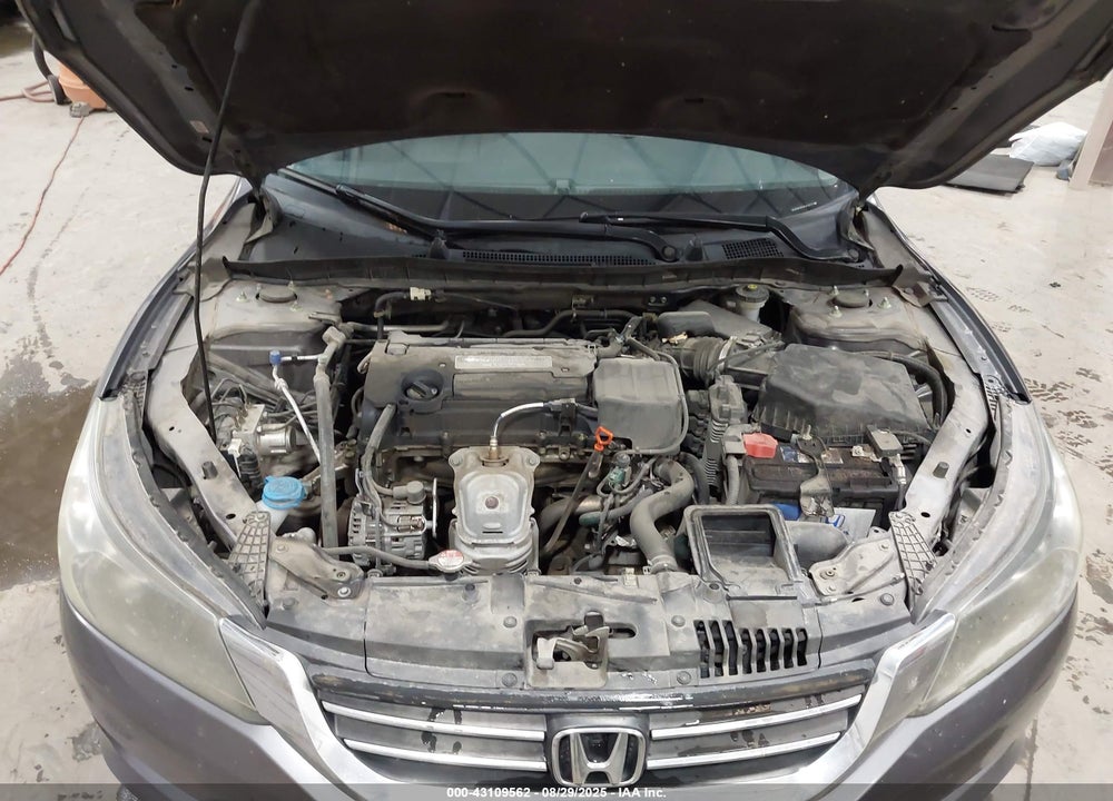2015 HONDA ACCORD VIN: 1HGCR2F38FA034840