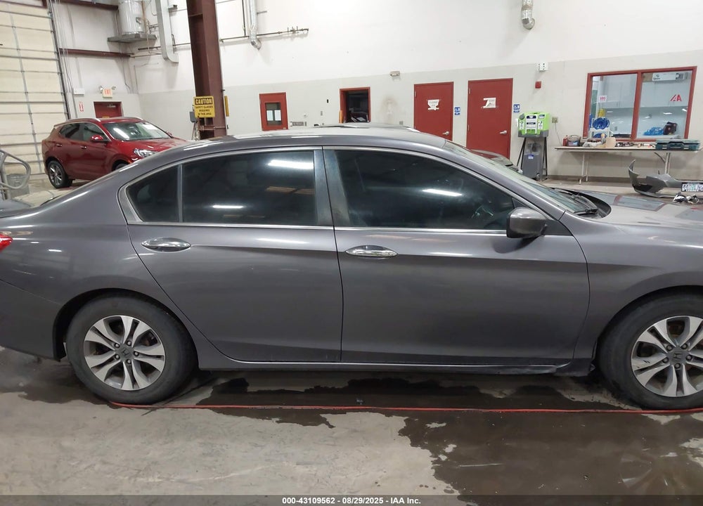 2015 HONDA ACCORD VIN: 1HGCR2F38FA034840