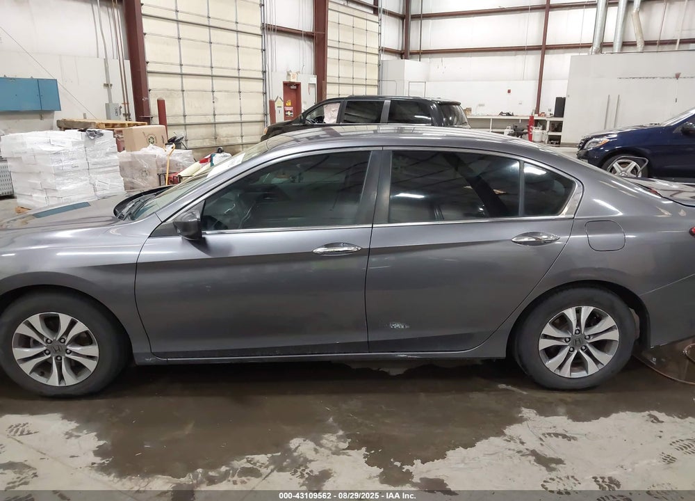 2015 HONDA ACCORD VIN: 1HGCR2F38FA034840