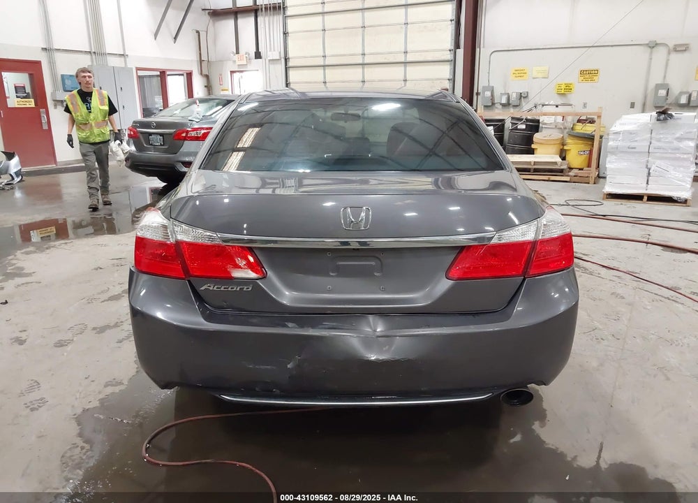 2015 HONDA ACCORD VIN: 1HGCR2F38FA034840