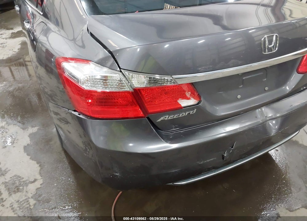 2015 HONDA ACCORD VIN: 1HGCR2F38FA034840
