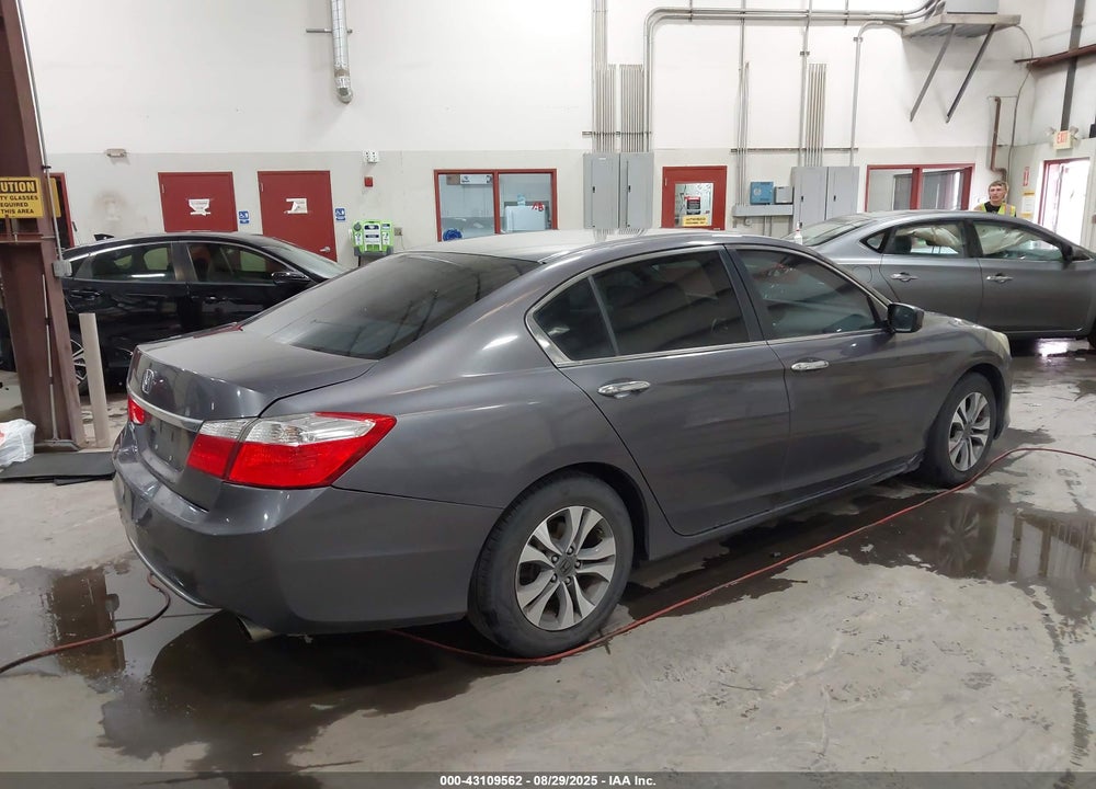 2015 HONDA ACCORD VIN: 1HGCR2F38FA034840