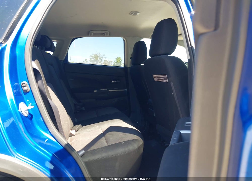 2018 MITSUBISHI OUTLANDER SPORT VIN: JA4AR3AU9JZ028559