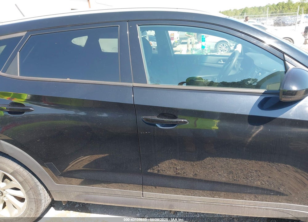 2016 HYUNDAI TUCSON LIM VIN: KM8J33A46GU237394