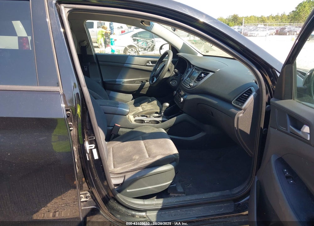 2016 HYUNDAI TUCSON LIM VIN: KM8J33A46GU237394